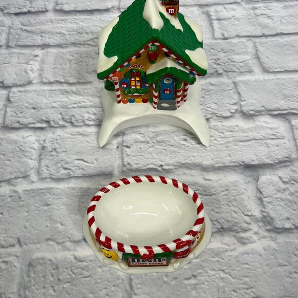 Vintage Department 56 M & M’S Lighted Ceramic Candy Store w/Matching Candy Dish - Picture 3 of 8